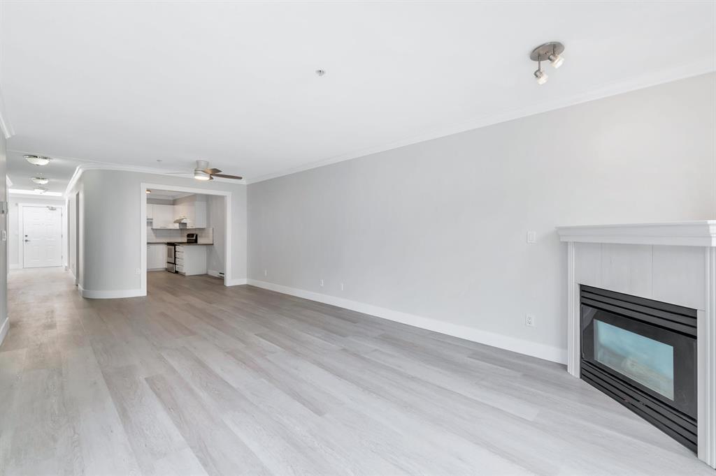 310 14965 Marine Drive, White Rock, British Columbia  V4B 1C3 - Photo 12 - R3050437