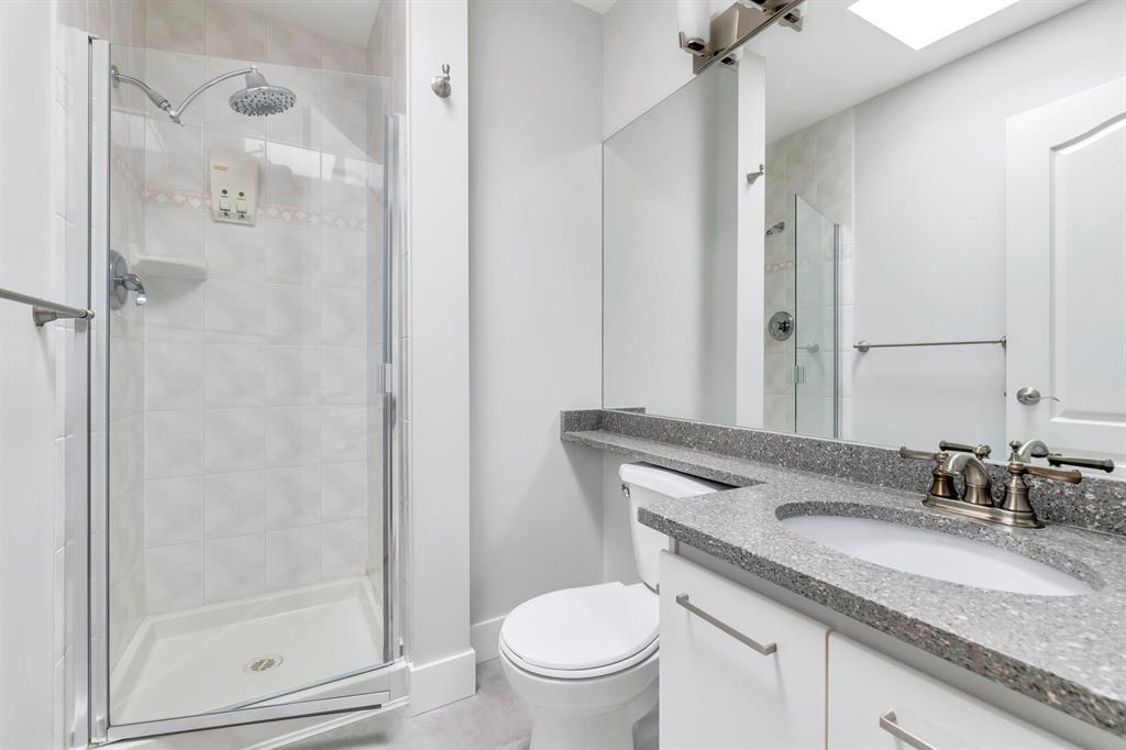 310 14965 Marine Drive, White Rock, British Columbia  V4B 1C3 - Photo 3 - R3050437