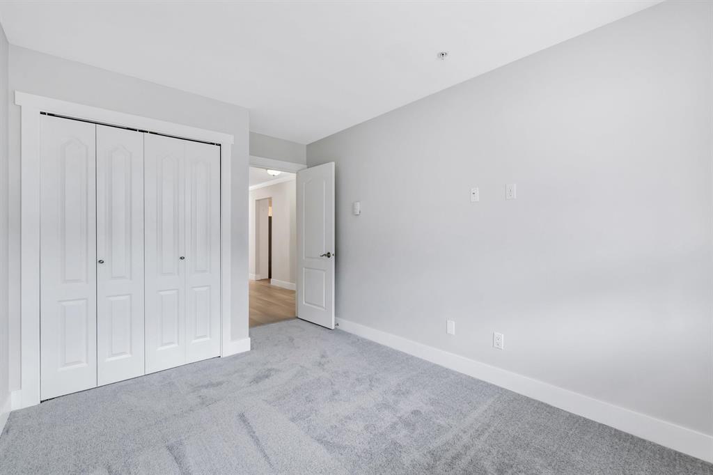 310 14965 Marine Drive, White Rock, British Columbia  V4B 1C3 - Photo 5 - R3050437