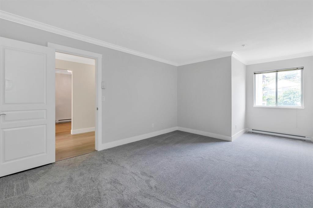 310 14965 Marine Drive, White Rock, British Columbia  V4B 1C3 - Photo 8 - R3050437