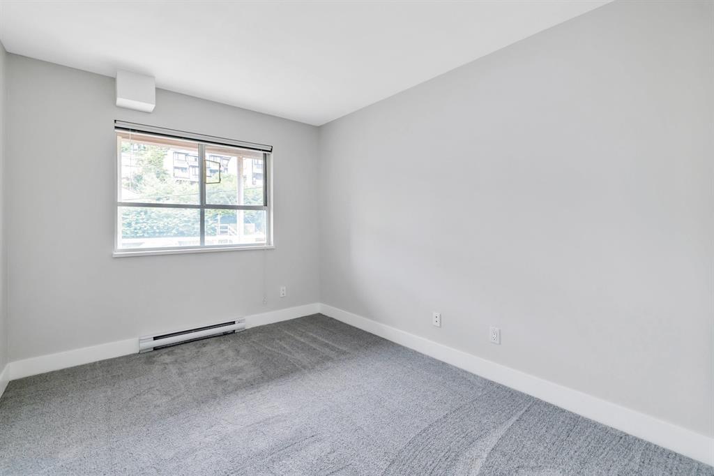 310 14965 Marine Drive, White Rock, British Columbia  V4B 1C3 - Photo 6 - R3050437