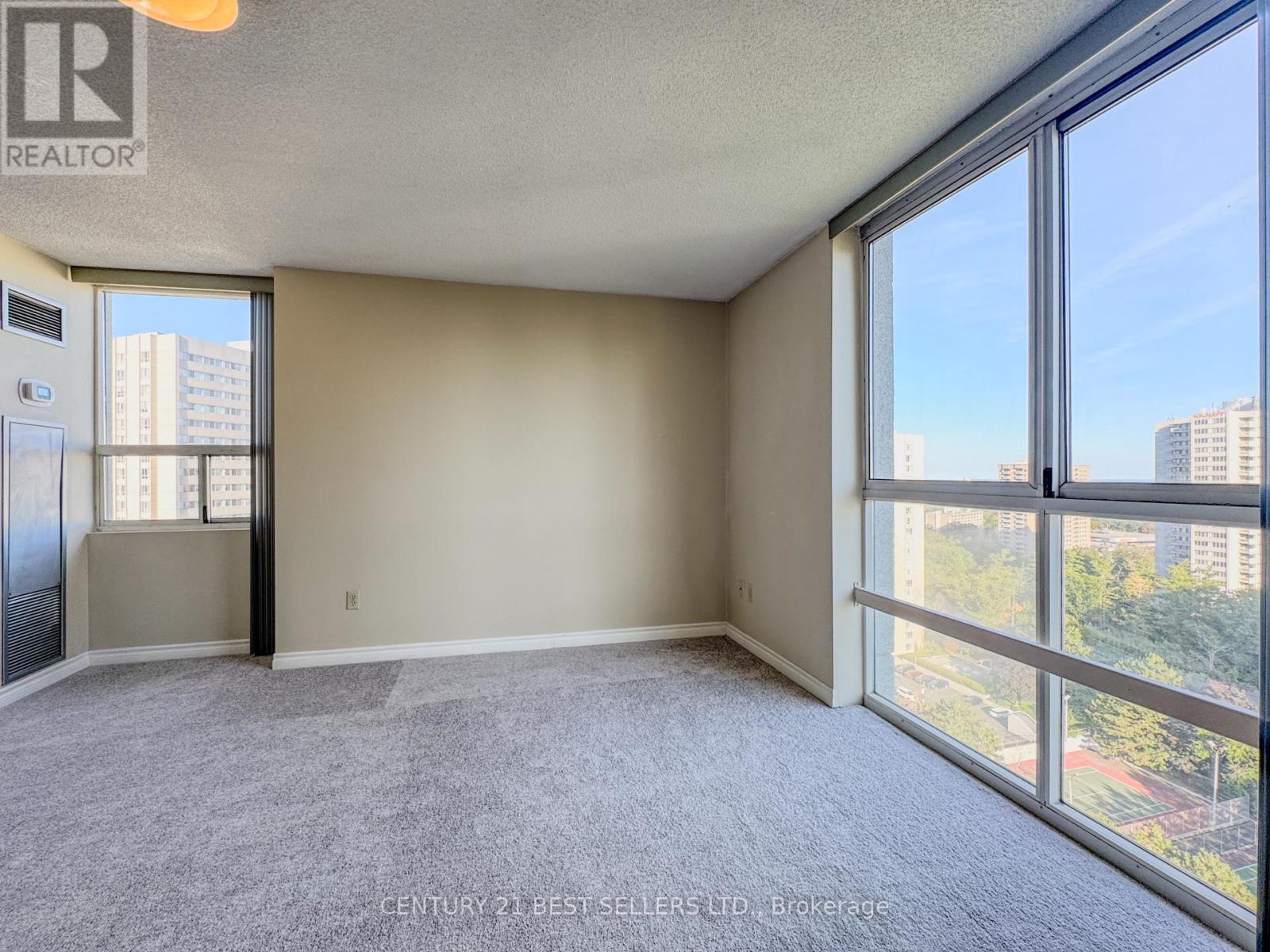 1803 - 3650 Kaneff Crescent, Mississauga, Ontario  L5A 4A1 - Photo 18 - W12416499