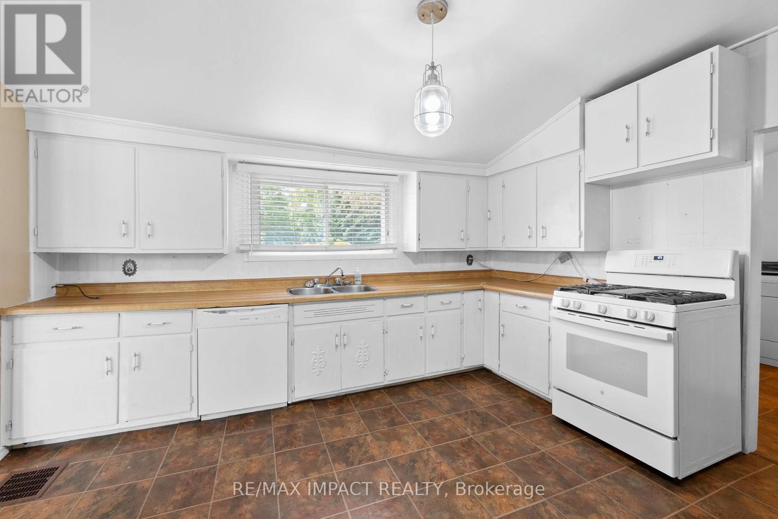 355 Bond Street, Cobourg, Ontario  K9A 3K7 - Photo 33 - X12418892