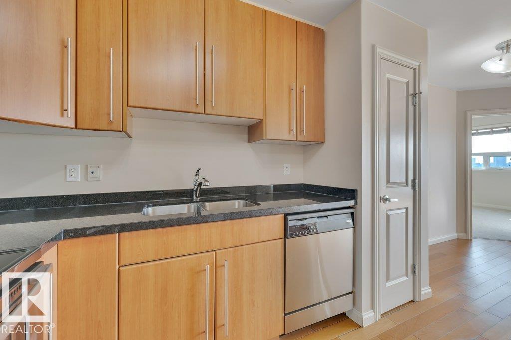 #904 9819 104 St Nw, Edmonton, Alberta  T5K 0Y8 - Photo 10 - E4458900