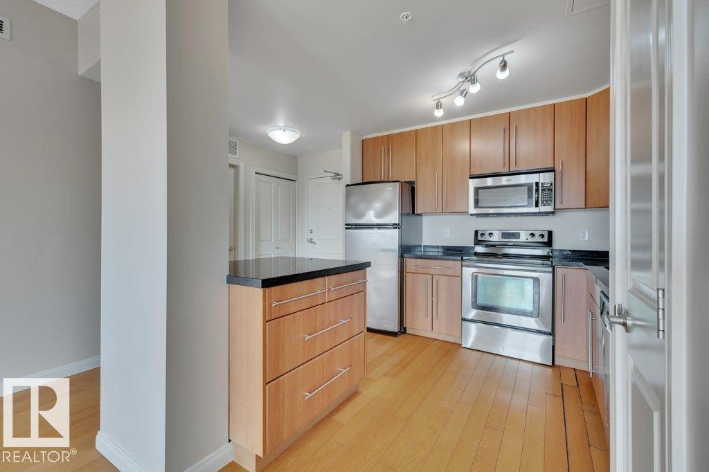#904 9819 104 St Nw, Edmonton, Alberta  T5K 0Y8 - Photo 9 - E4458900