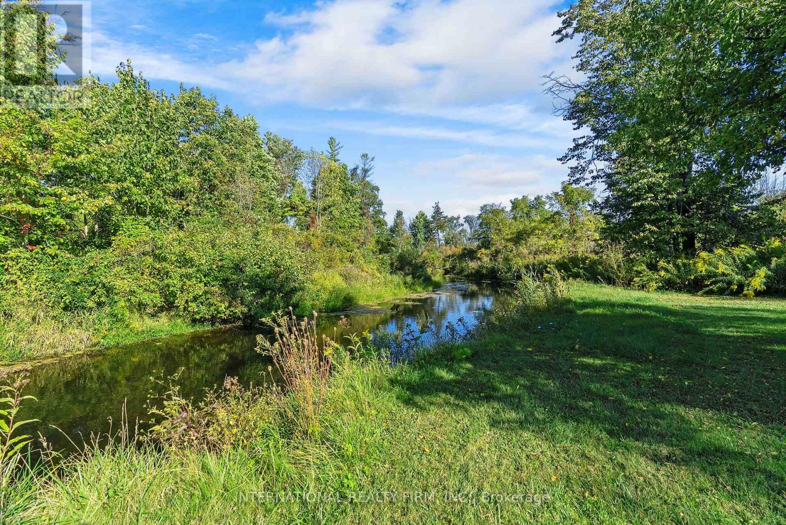 9921 Superior Street, Lambton Shores, Ontario  N0M 2L0 - Photo 17 - X12396725