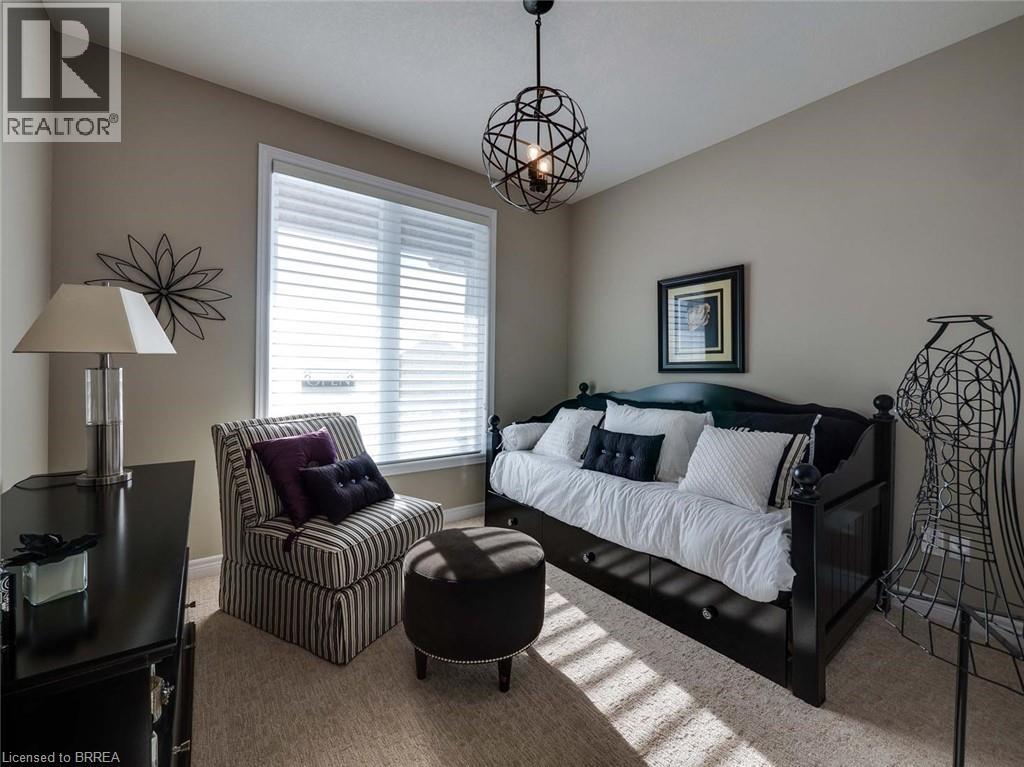 32 Patten Drive, St. George, Ontario  N0E 1N0 - Photo 17 - 40772272