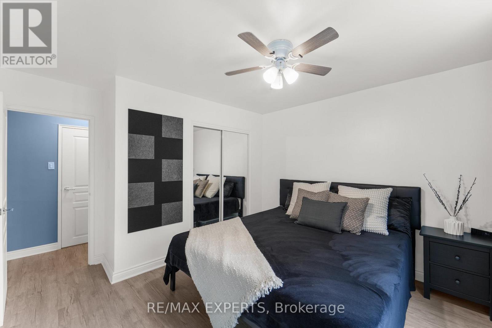 208 - 50 Gulliver Road, Toronto, Ontario  M6M 2N2 - Photo 17 - W12418722