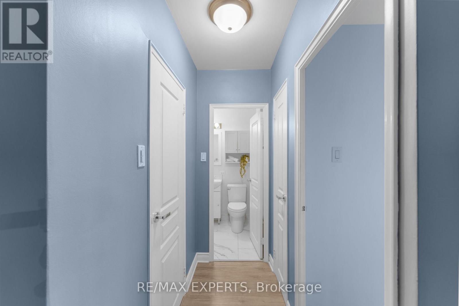 208 - 50 Gulliver Road, Toronto, Ontario  M6M 2N2 - Photo 18 - W12418722