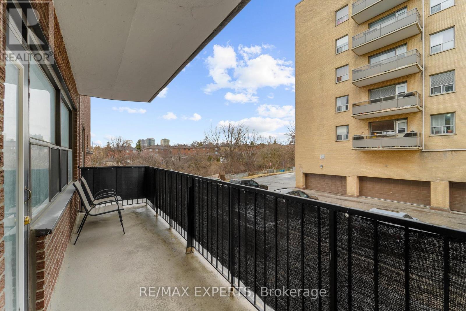 208 - 50 Gulliver Road, Toronto, Ontario  M6M 2N2 - Photo 21 - W12418722