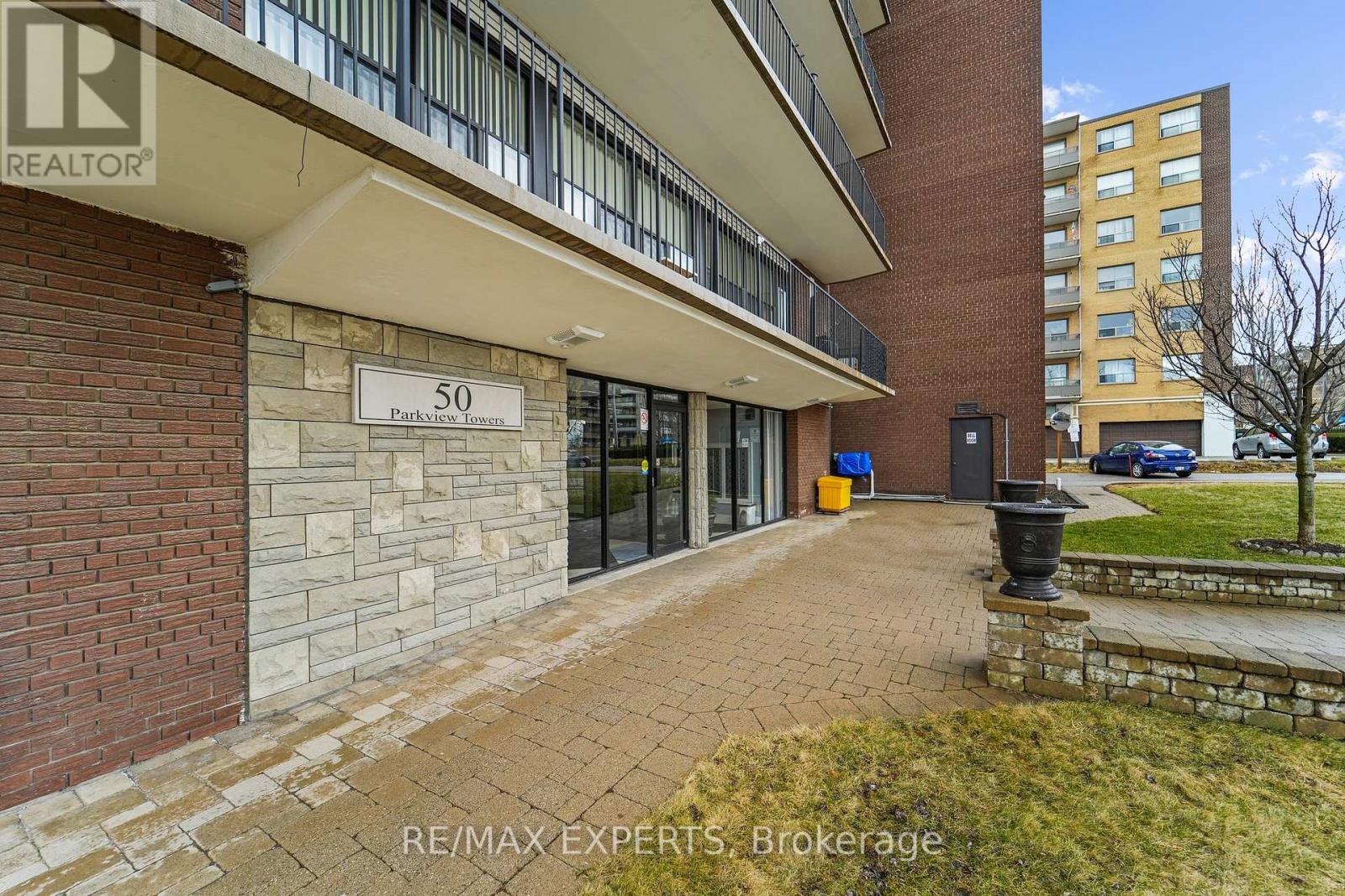 208 - 50 Gulliver Road, Toronto, Ontario  M6M 2N2 - Photo 23 - W12418722