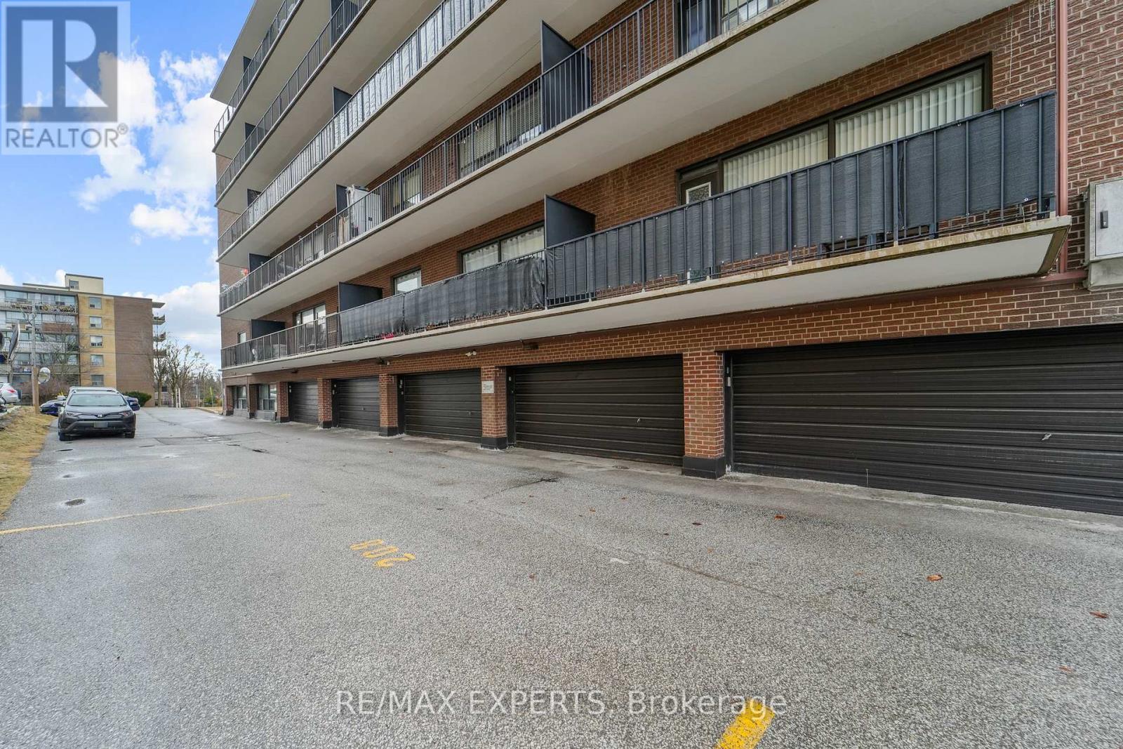 208 - 50 Gulliver Road, Toronto, Ontario  M6M 2N2 - Photo 24 - W12418722