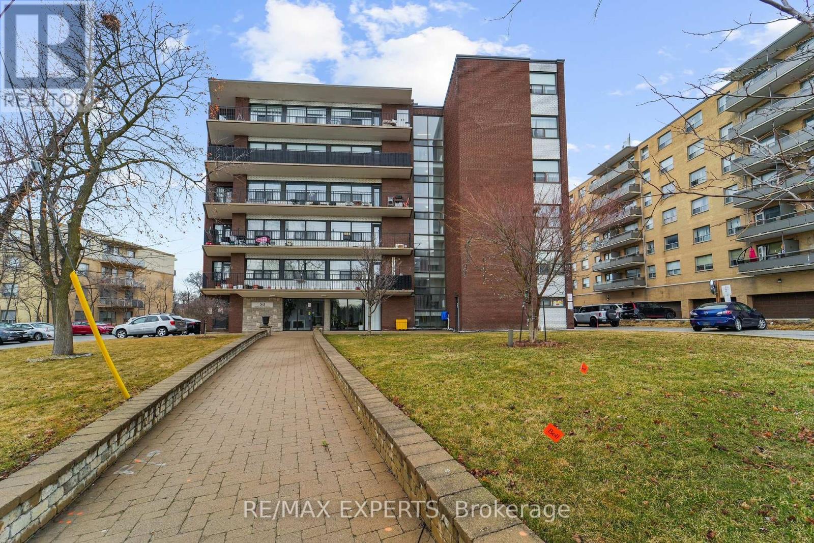 208 - 50 Gulliver Road, Toronto, Ontario  M6M 2N2 - Photo 25 - W12418722