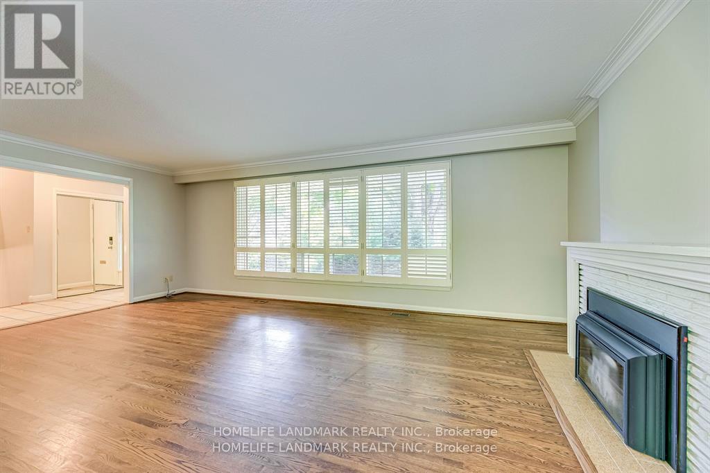 115 Wolfdale Avenue, Oakville, Ontario  L6L 4R9 - Photo 15 - W12418745