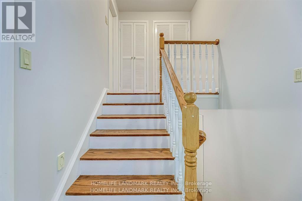 115 Wolfdale Avenue, Oakville, Ontario  L6L 4R9 - Photo 19 - W12418745