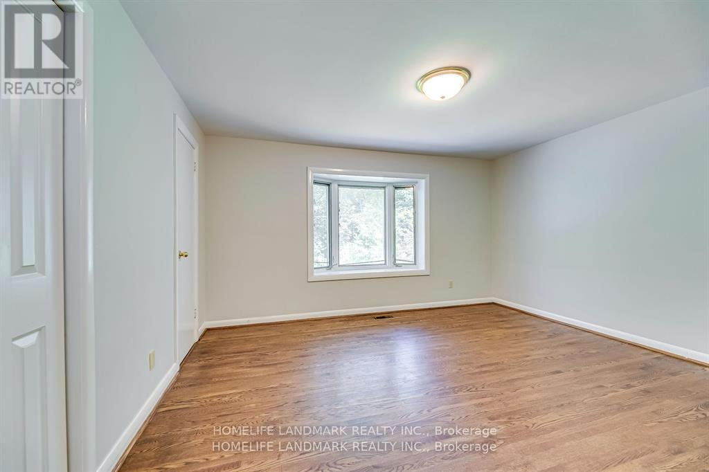 115 Wolfdale Avenue, Oakville, Ontario  L6L 4R9 - Photo 20 - W12418745