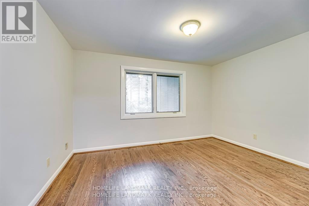 115 Wolfdale Avenue, Oakville, Ontario  L6L 4R9 - Photo 22 - W12418745
