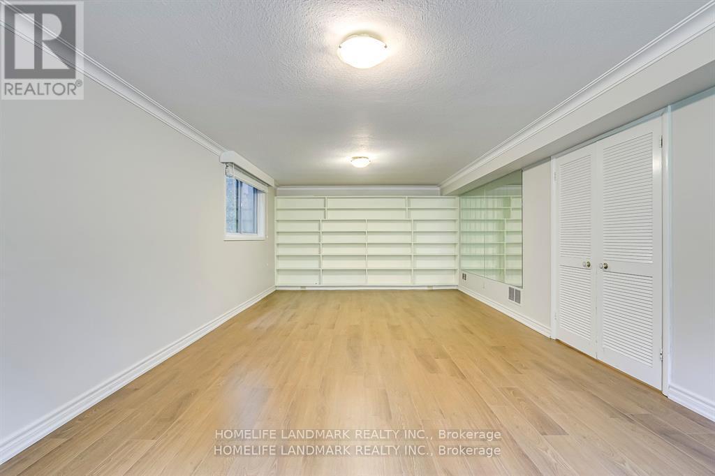 115 Wolfdale Avenue, Oakville, Ontario  L6L 4R9 - Photo 8 - W12418745