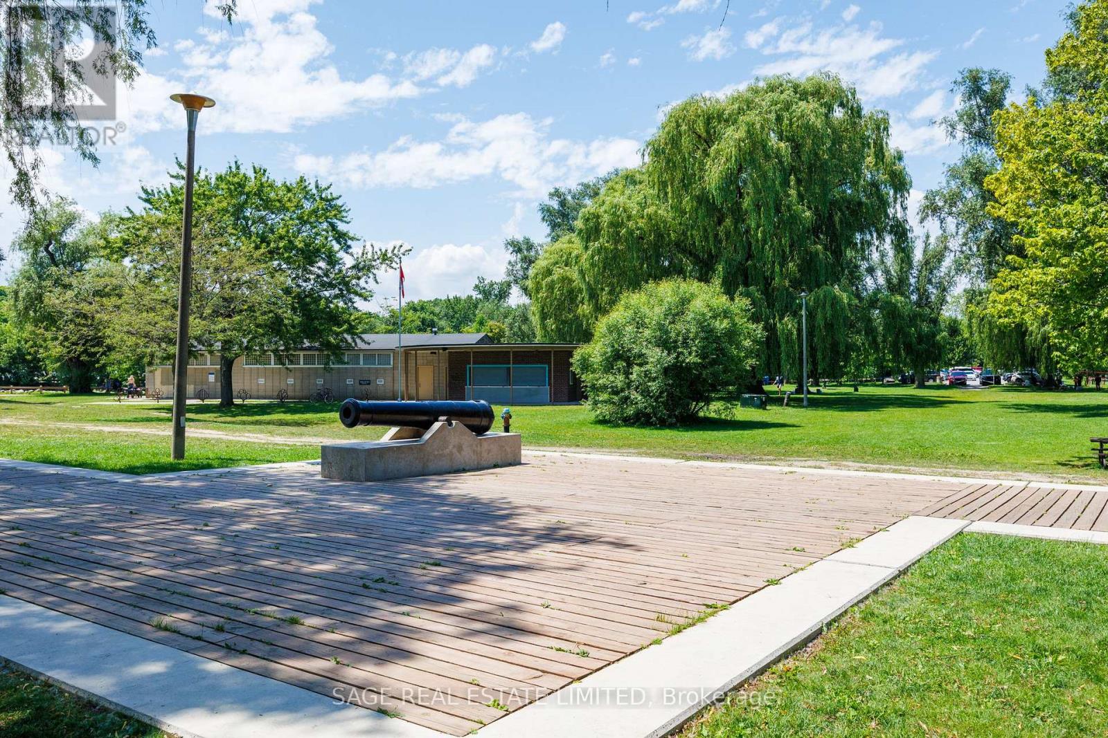 1302 - 3865 Lake Shore Boulevard W, Toronto, Ontario M8W 0A2 - Photo 36 - W12418757