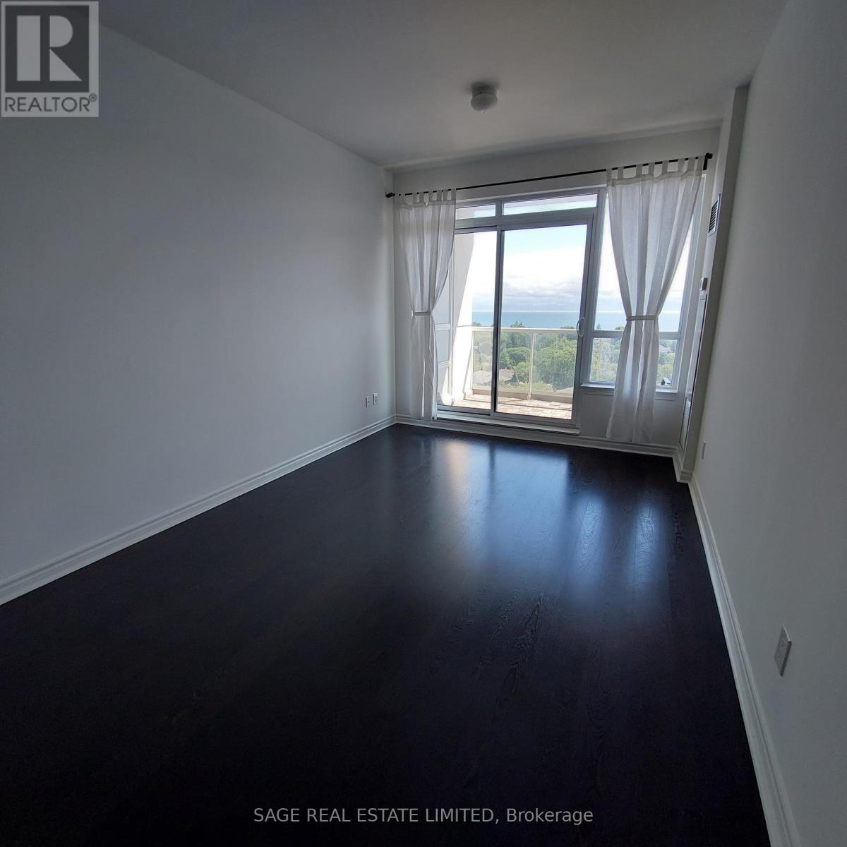 1302 - 3865 Lake Shore Boulevard W, Toronto, Ontario M8W 0A2 - Photo 44 - W12418757