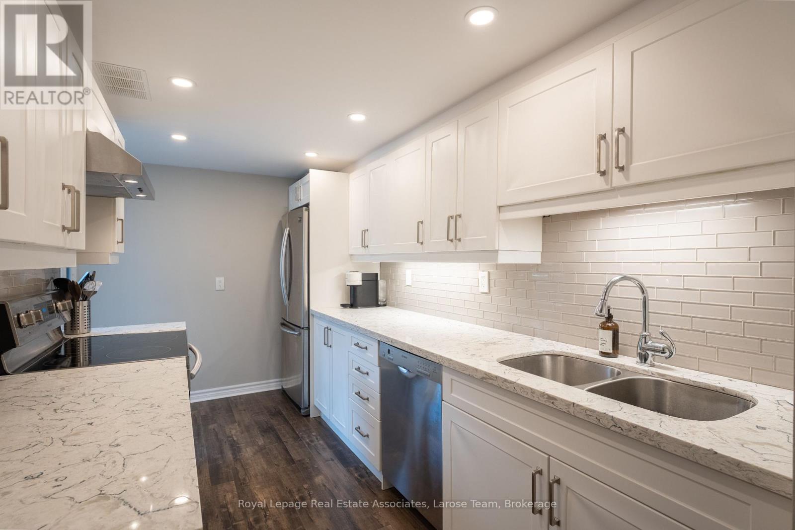 201 - 1425 Ghent Avenue, Burlington, Ontario  L7S 1X5 - Photo 14 - W12418772