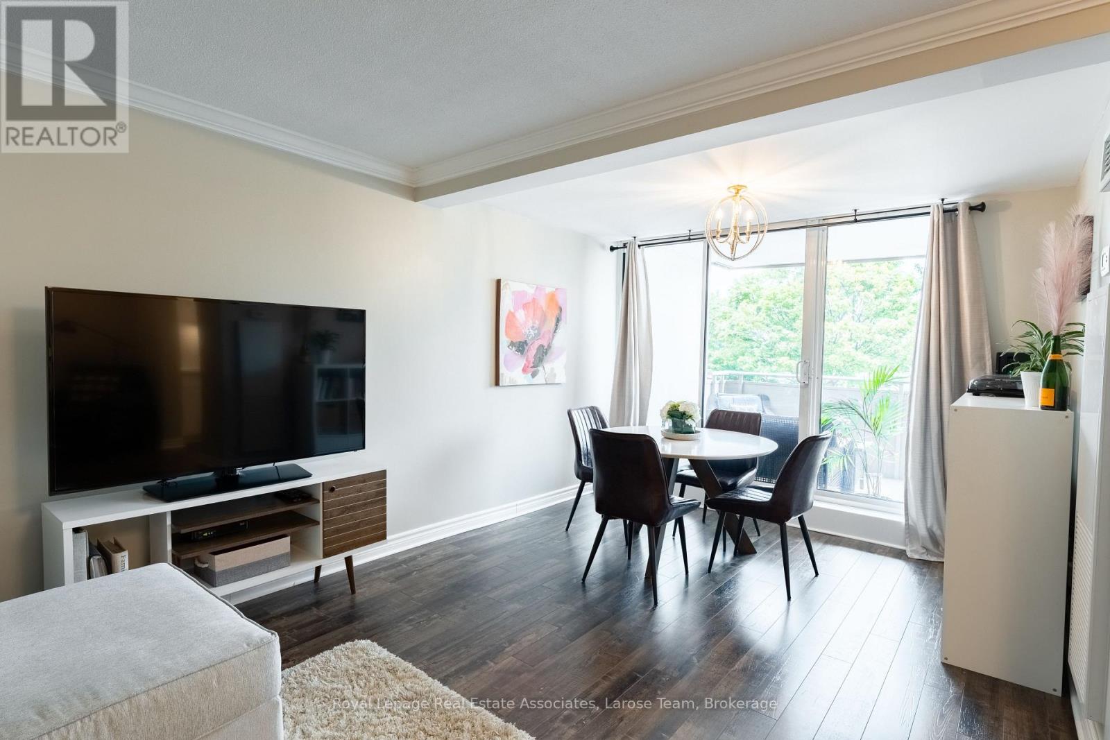 201 - 1425 Ghent Avenue, Burlington, Ontario  L7S 1X5 - Photo 8 - W12418772