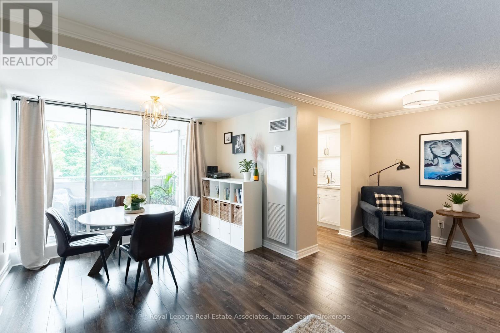 201 - 1425 Ghent Avenue, Burlington, Ontario  L7S 1X5 - Photo 9 - W12418772