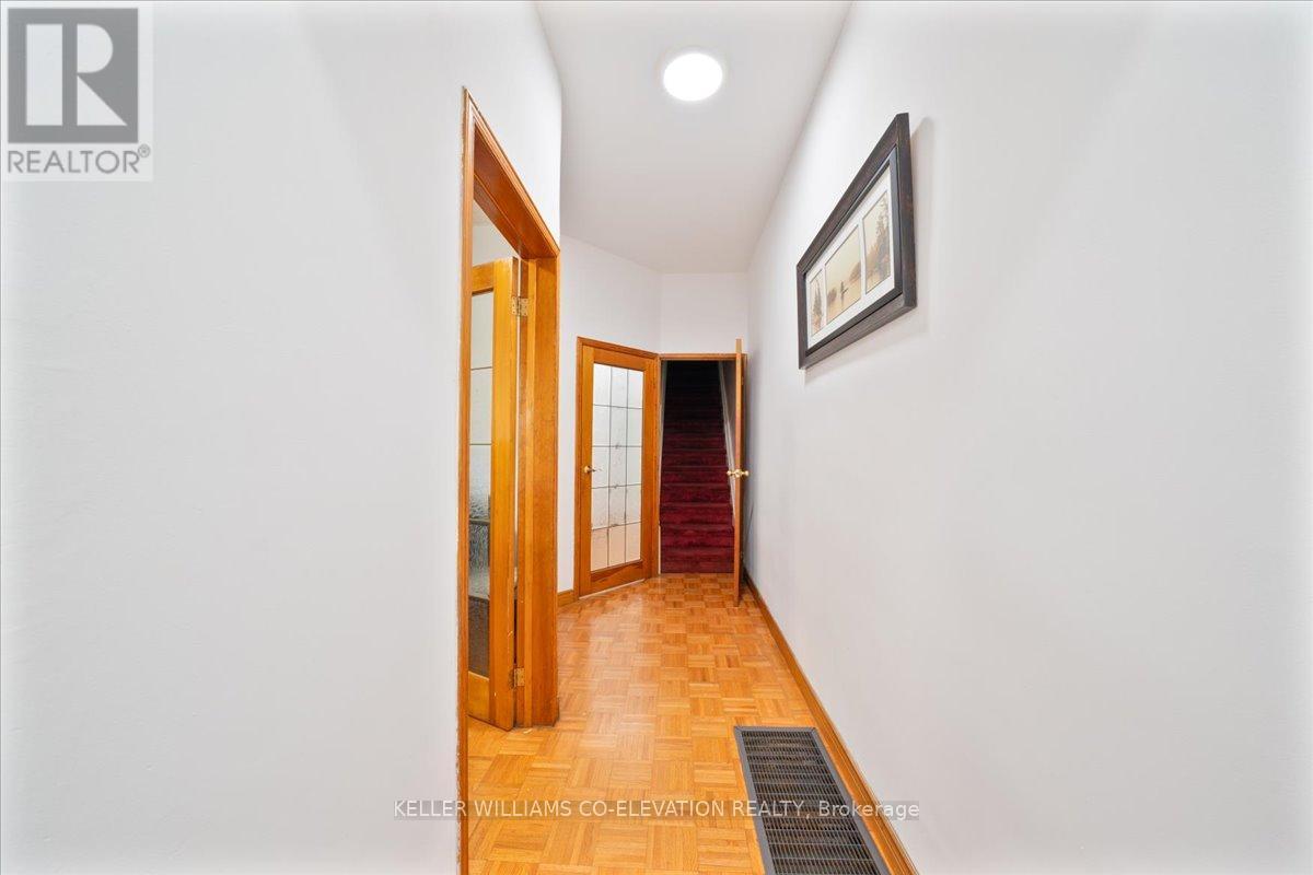 85 Emerson Avenue, Toronto, Ontario  M6H 3S7 - Photo 14 - W12418777