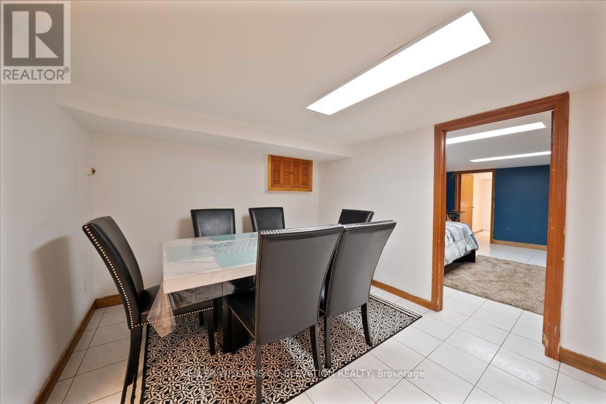 85 Emerson Avenue, Toronto, Ontario  M6H 3S7 - Photo 16 - W12418777