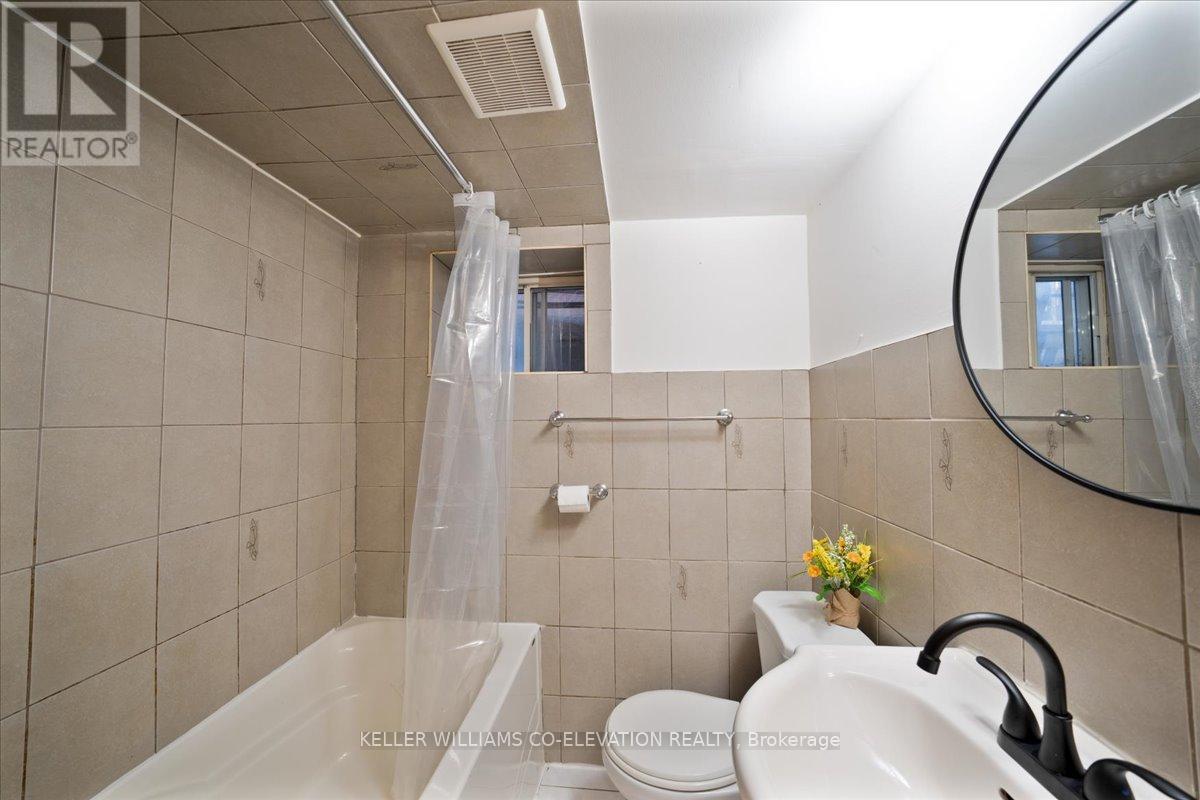 85 Emerson Avenue, Toronto, Ontario  M6H 3S7 - Photo 24 - W12418777
