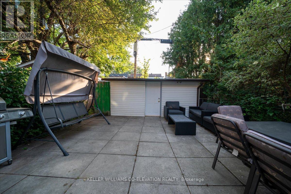 85 Emerson Avenue, Toronto, Ontario  M6H 3S7 - Photo 32 - W12418777