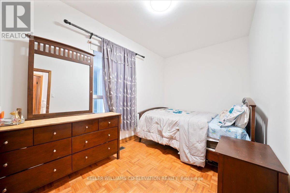 85 Emerson Avenue, Toronto, Ontario  M6H 3S7 - Photo 6 - W12418777