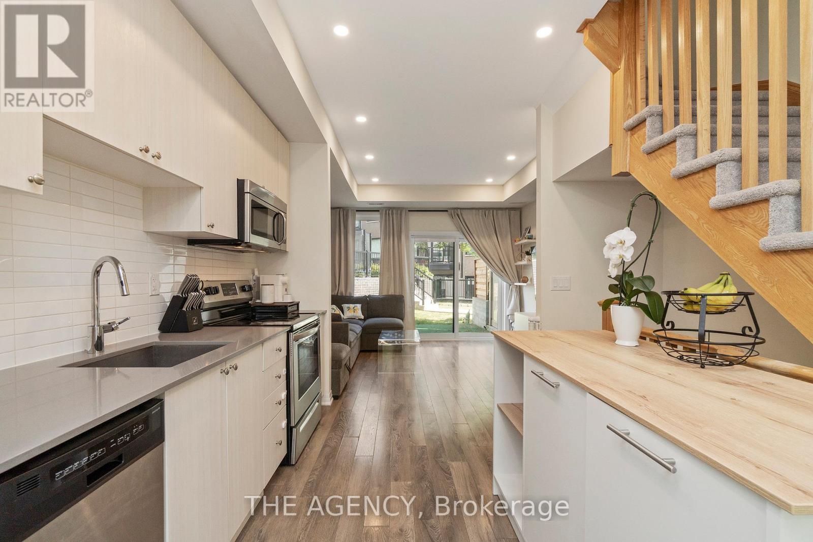 19 Thomas Mulholland Drive, Toronto, Ontario  M3K 0B5 - Photo 10 - W12418779