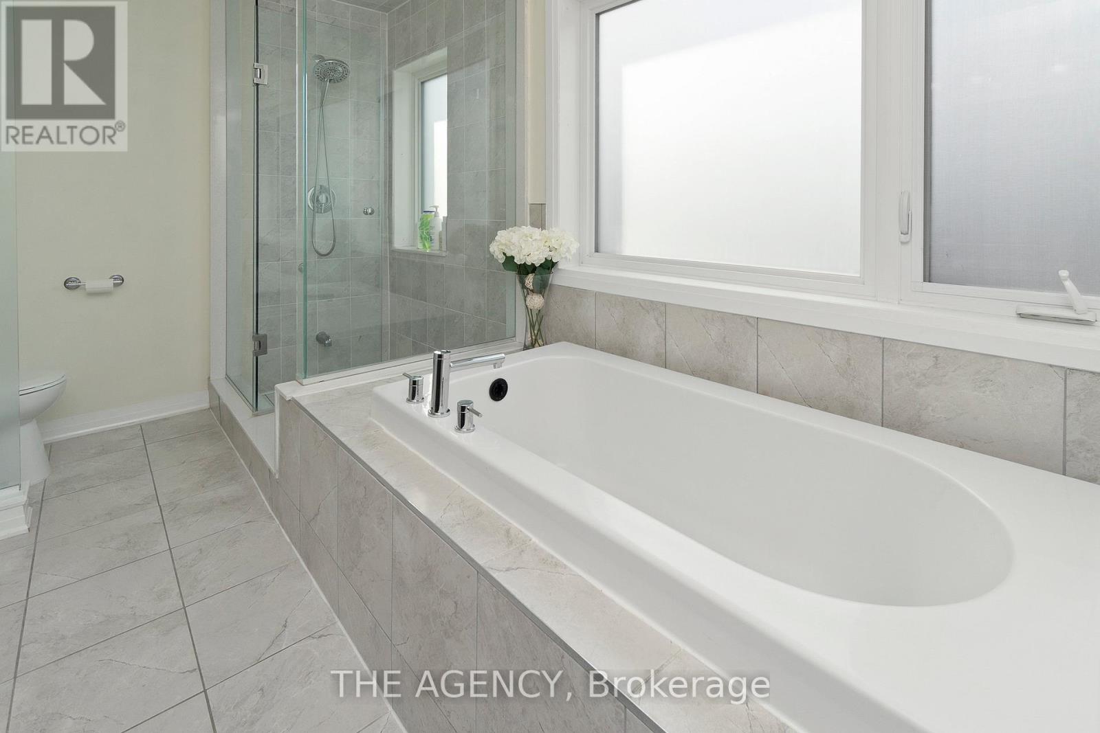 19 Thomas Mulholland Drive, Toronto, Ontario  M3K 0B5 - Photo 19 - W12418779