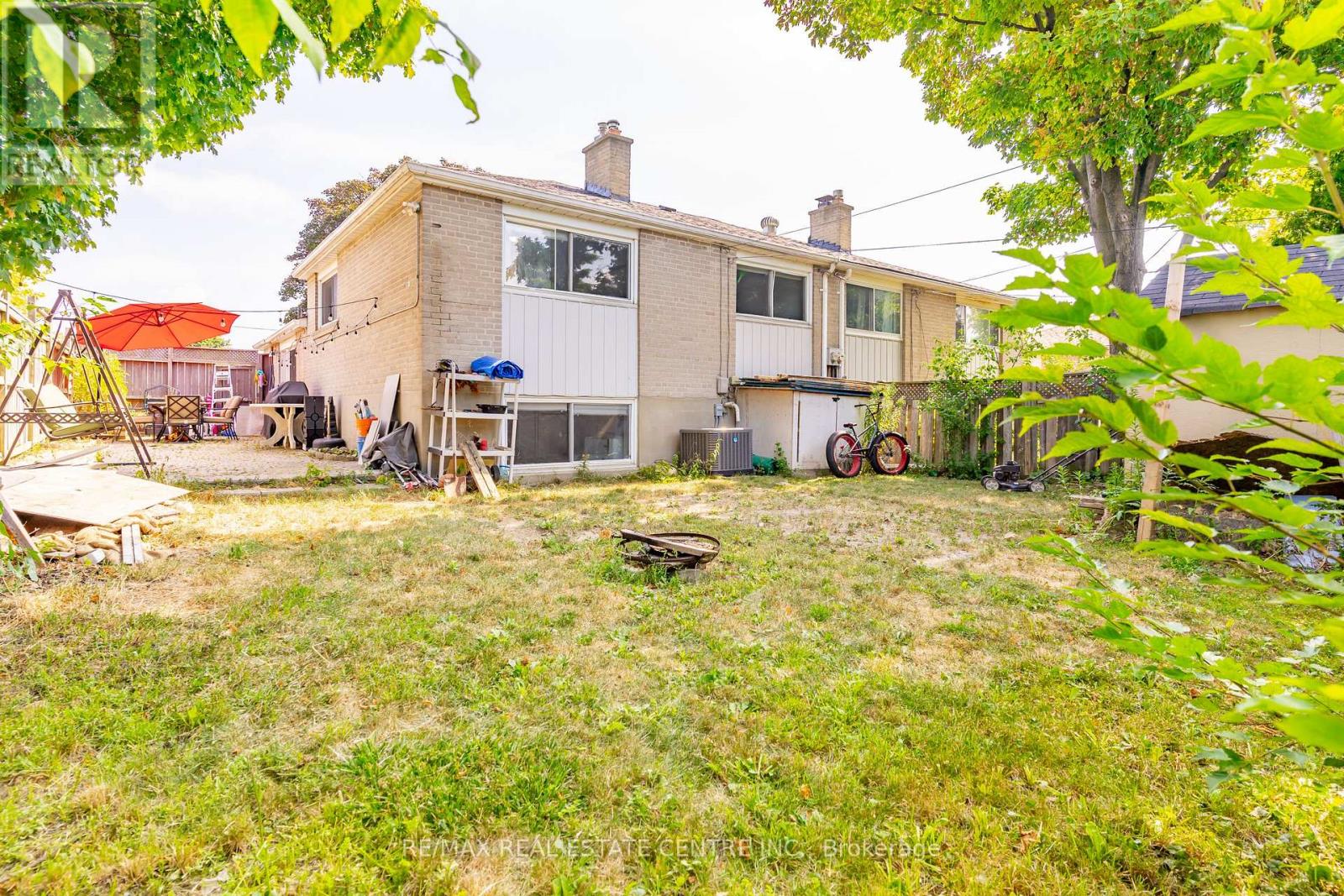 105 Aloma Crescent, Brampton, Ontario  L6T 2N8 - Photo 31 - W12418849