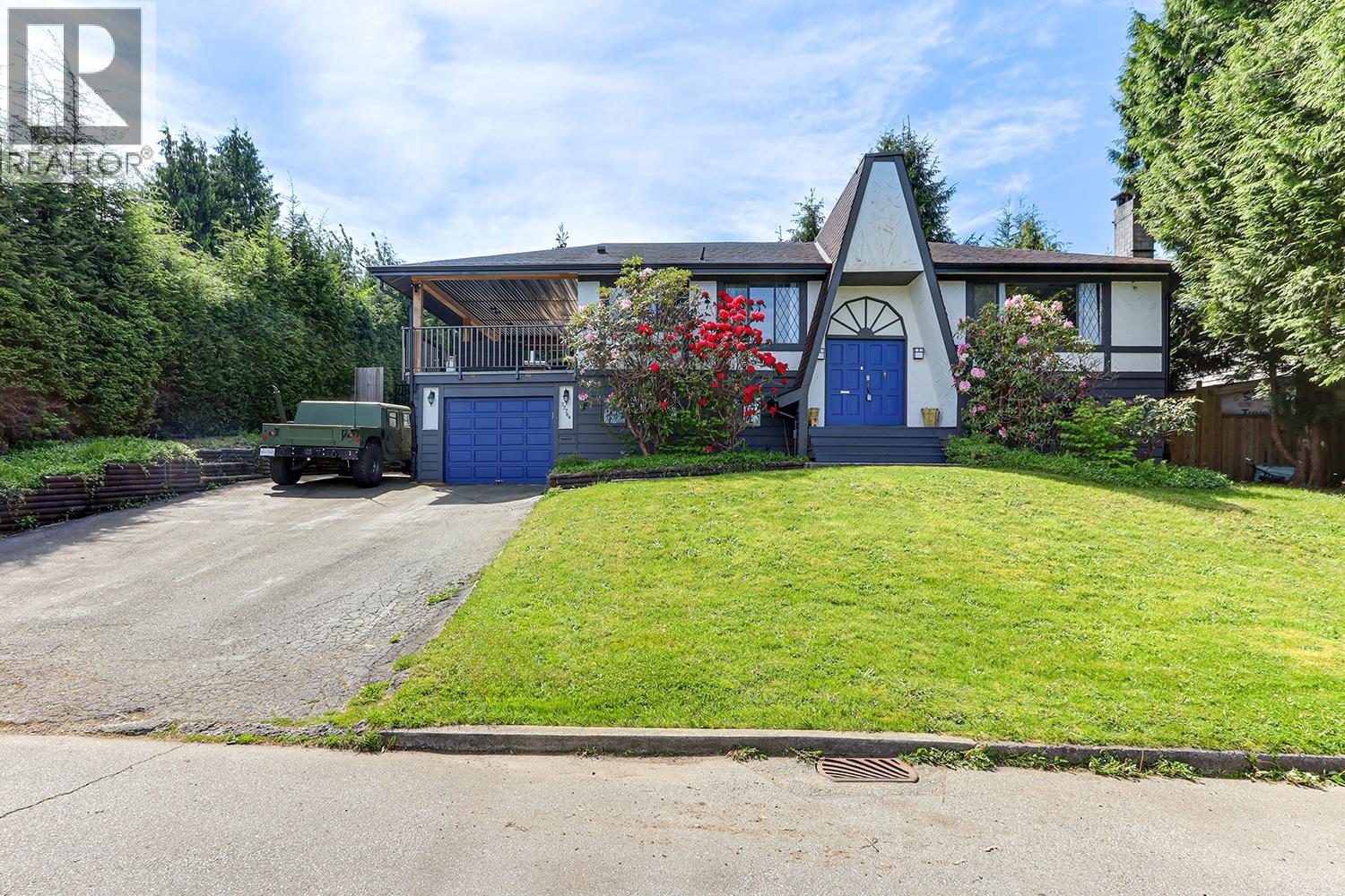 22764 124 Avenue, Maple Ridge, British Columbia  V2X 4K1 - Photo 2 - R2999156