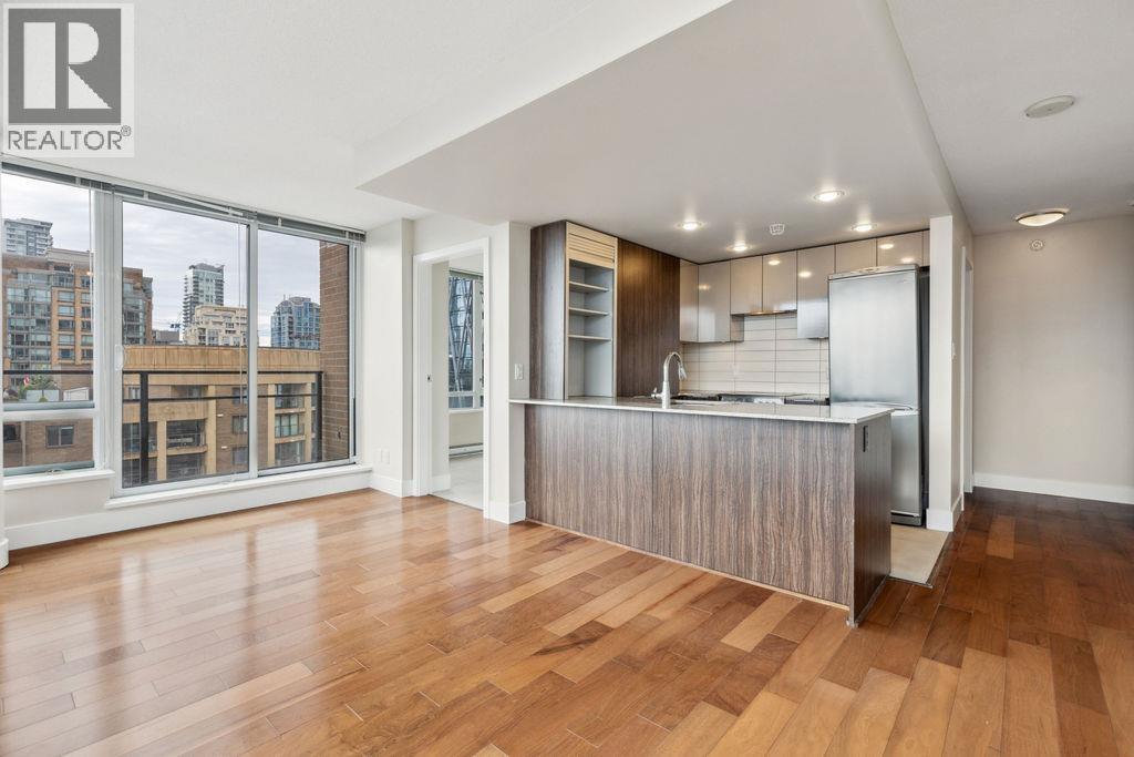 1801 1088 Richards Street, Vancouver, British Columbia  V6B 0J8 - Photo 2 - R3010269