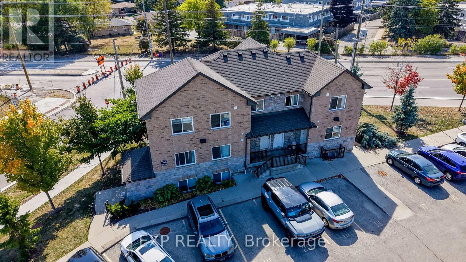 6a - 185 Windale Crescent, Kitchener, Ontario  N2E 0G3 - Photo 2 - X12418820