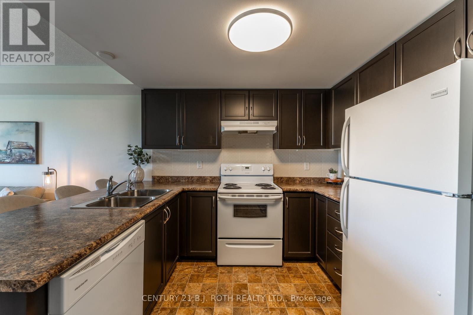 403 - 67 Kingsbury Square, Guelph, Ontario  N1L 0L3 - Photo 5 - X12418823