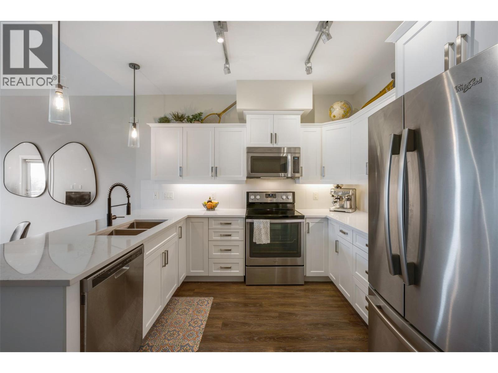 3733 Casorso Road Unit# 407, Kelowna, British Columbia