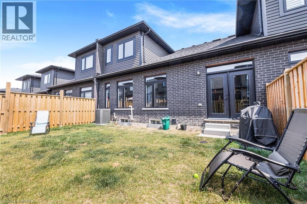 30 Bensley Lane, Hamilton, Ontario  L9C 0E7 - Photo 19 - 40772285