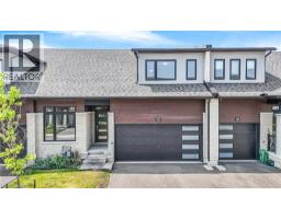 30 BENSLEY Lane, Hamilton, Ontario