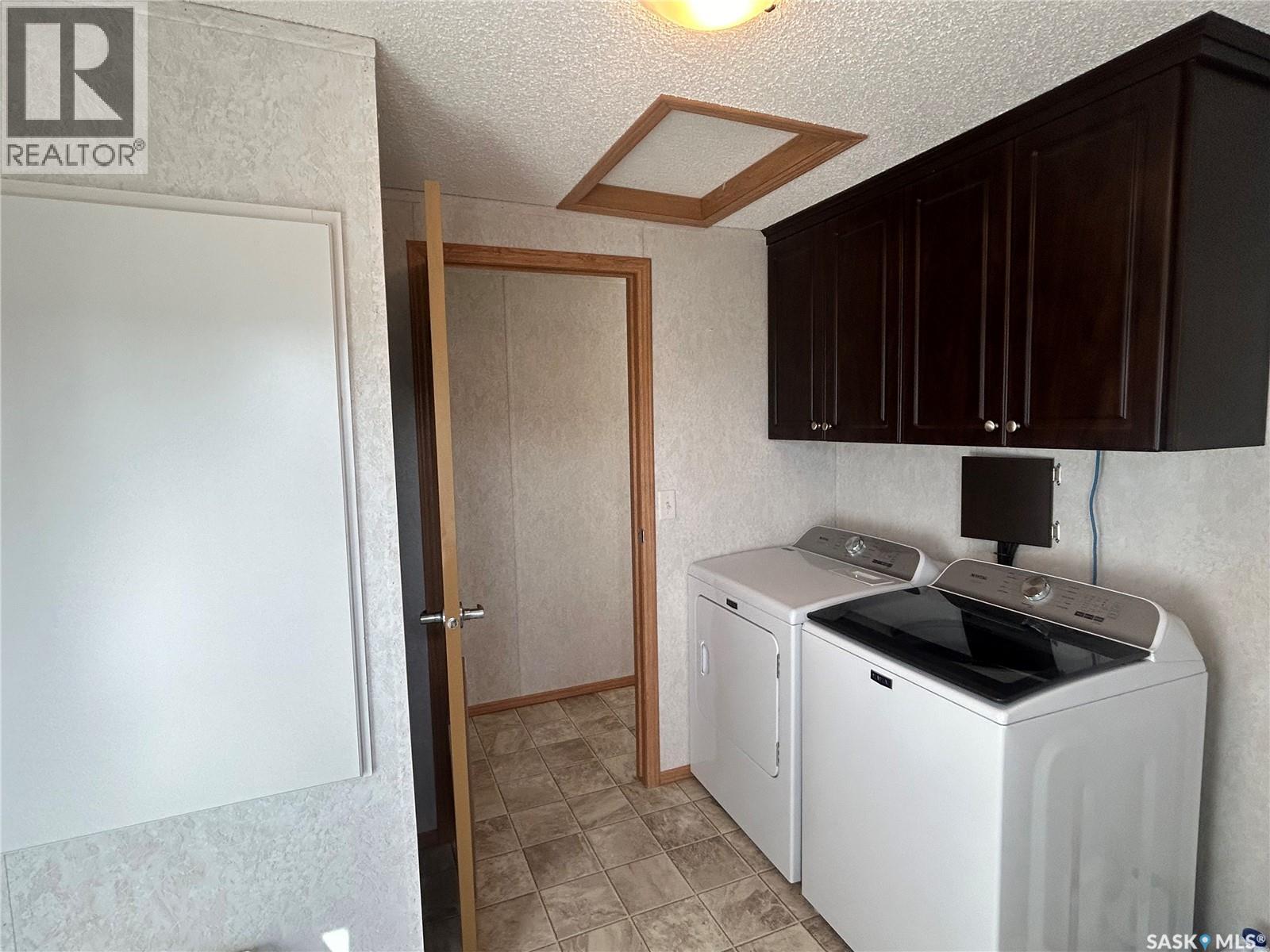 187 Robinson Avenue, Macoun, Saskatchewan  S0C 1P0 - Photo 12 - SK018906