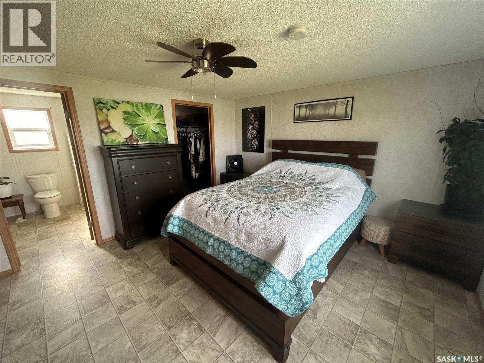 187 Robinson Avenue, Macoun, Saskatchewan  S0C 1P0 - Photo 15 - SK018906