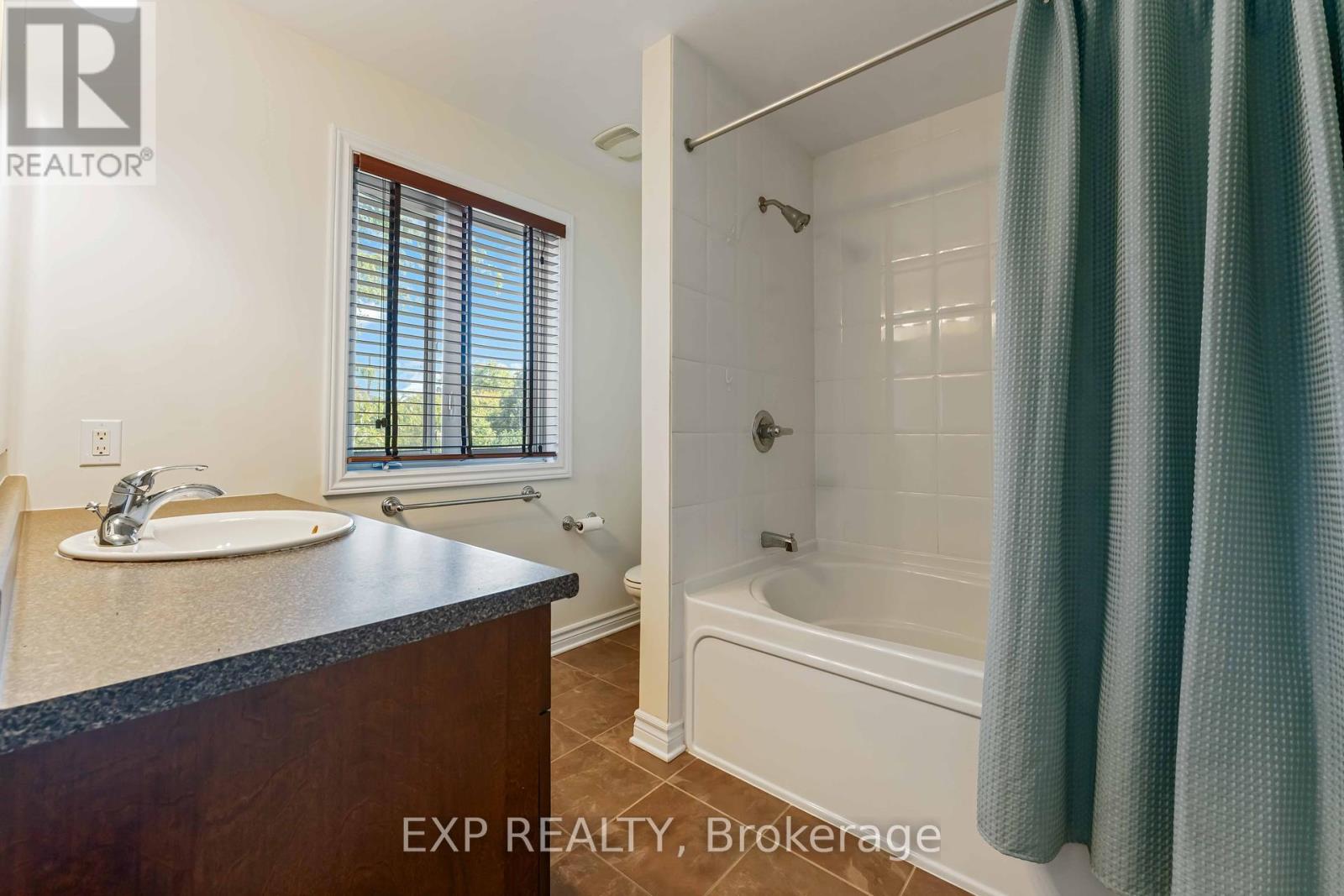 205 Temagami Drive, Ottawa, Ontario  K2J 0X7 - Photo 20 - X12418178