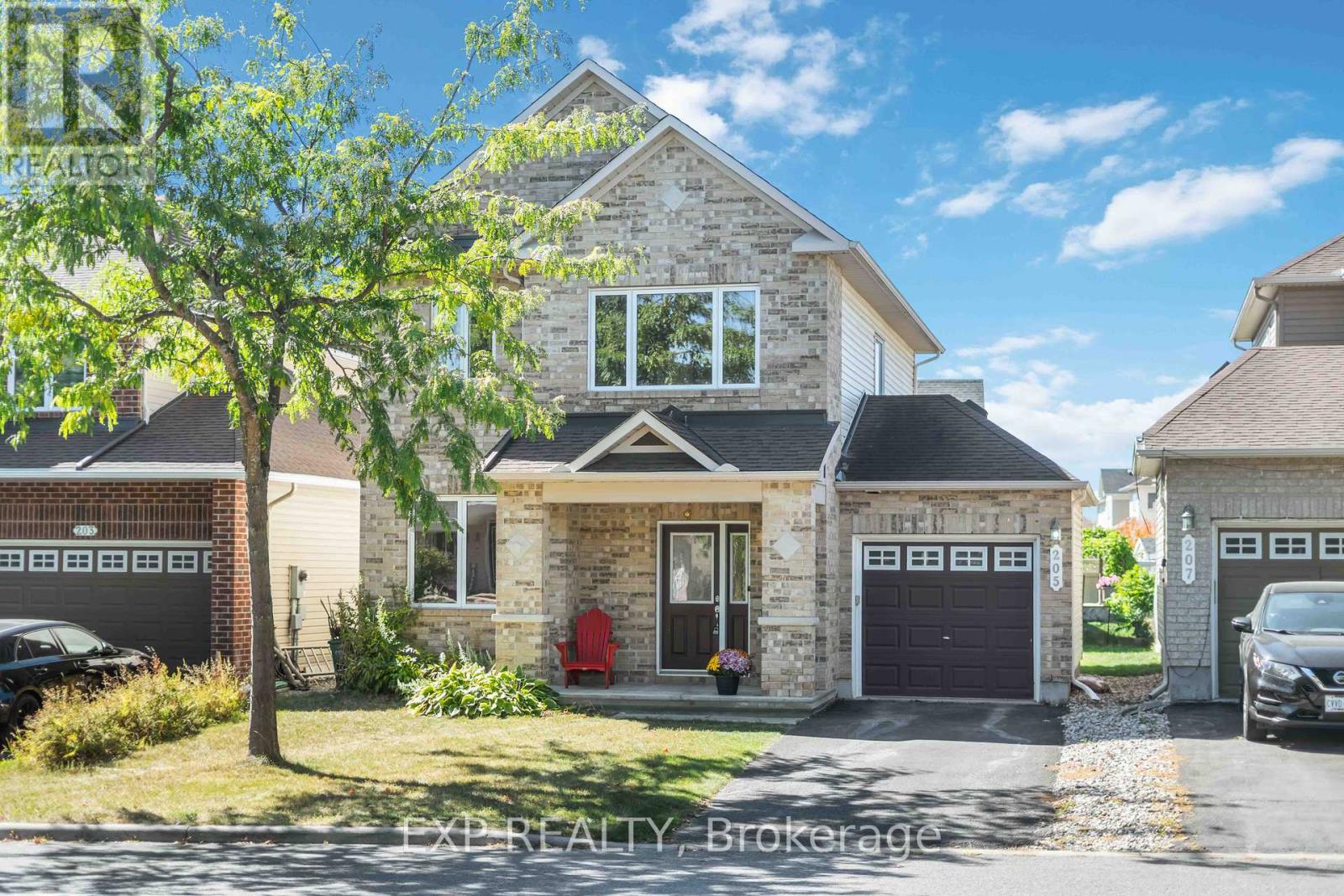 205 TEMAGAMI DRIVE, Ottawa, Ontario