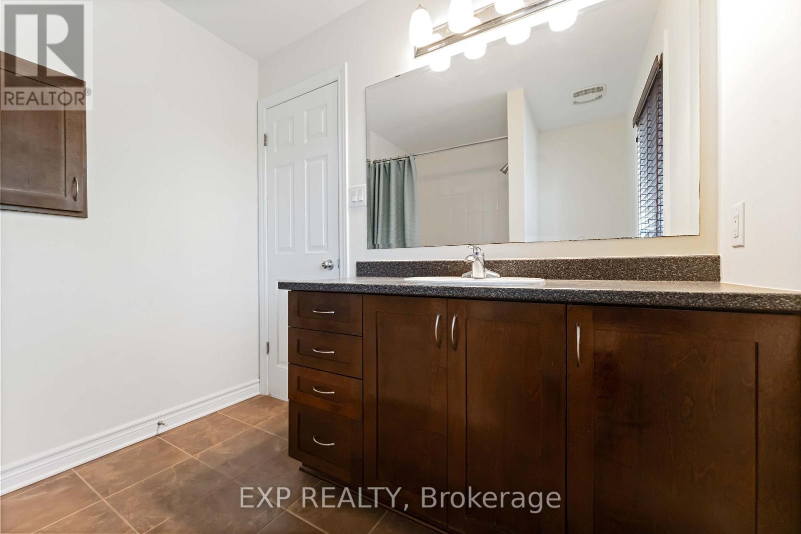 205 Temagami Drive, Ottawa, Ontario  K2J 0X7 - Photo 21 - X12418178