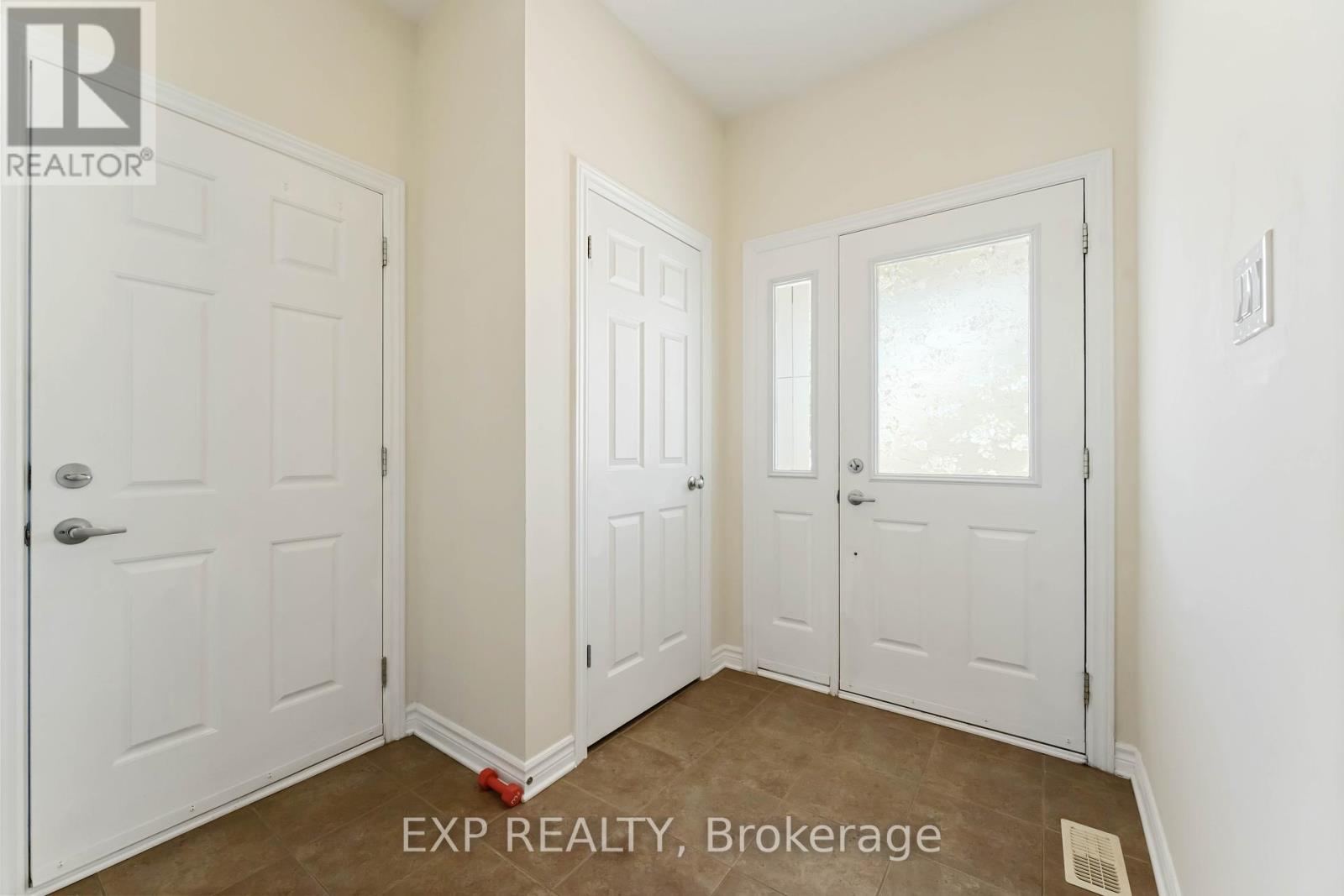 205 Temagami Drive, Ottawa, Ontario  K2J 0X7 - Photo 3 - X12418178