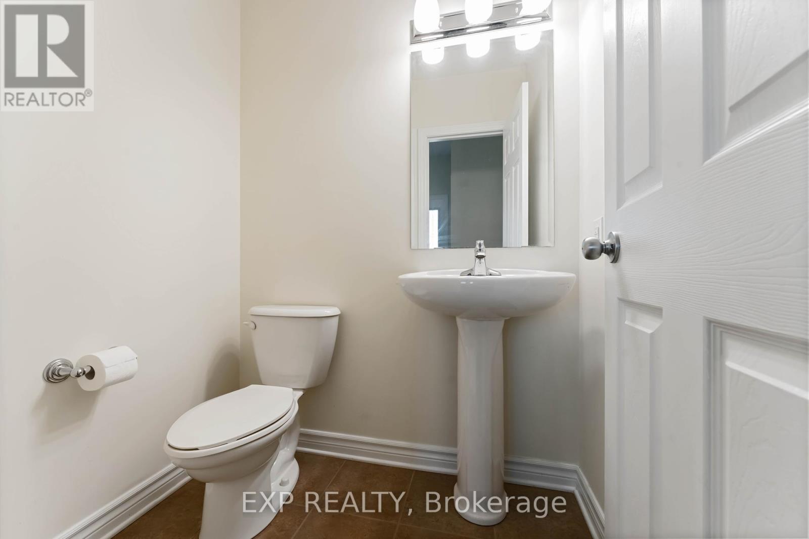 205 Temagami Drive, Ottawa, Ontario  K2J 0X7 - Photo 5 - X12418178
