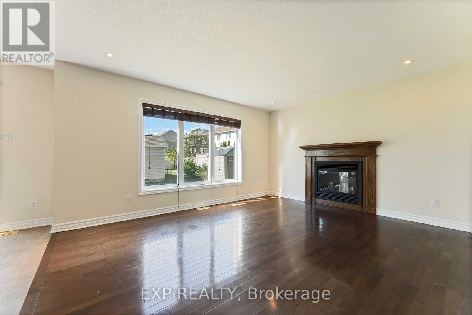 205 Temagami Drive, Ottawa, Ontario  K2J 0X7 - Photo 9 - X12418178
